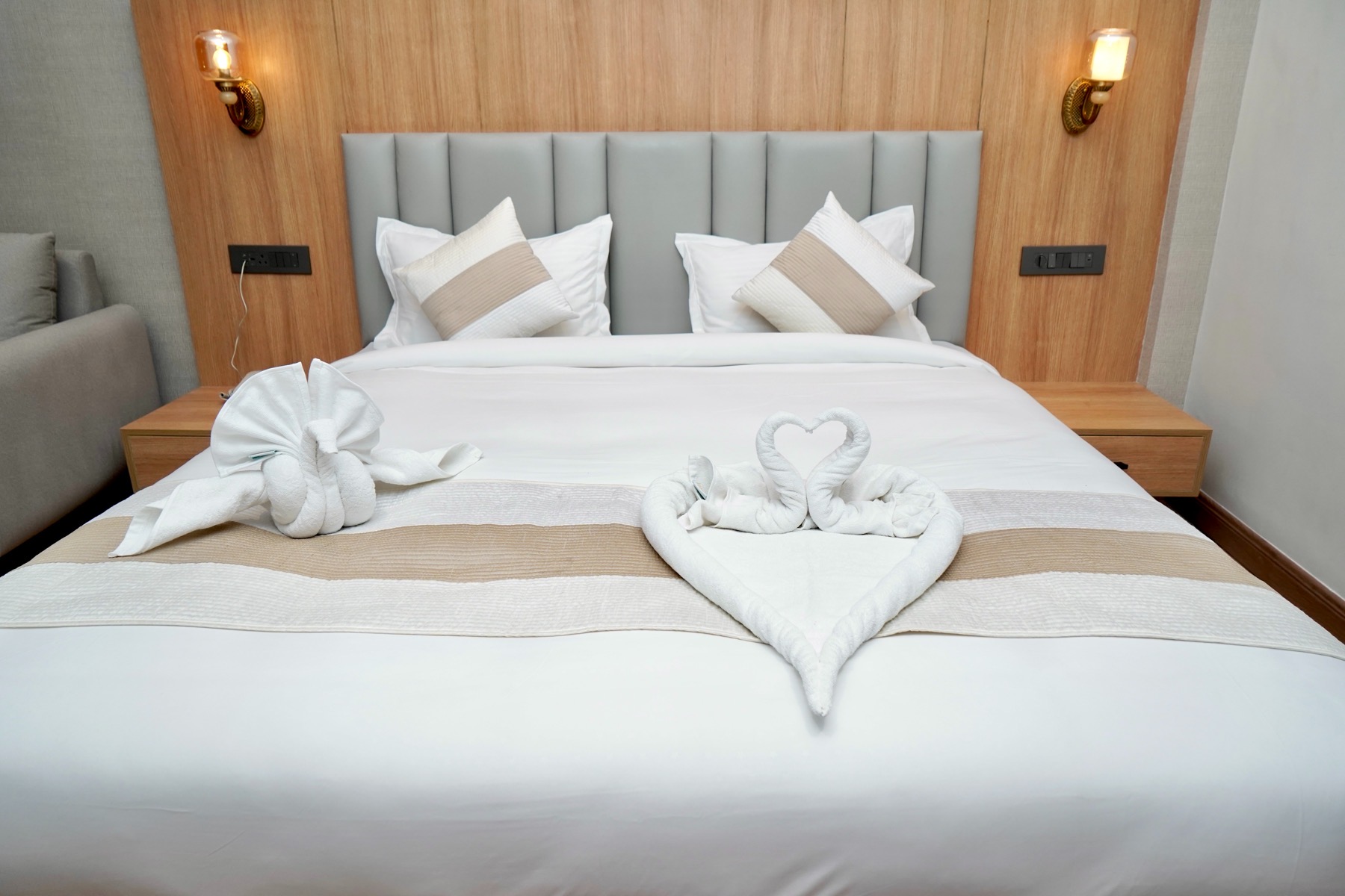 Home pf20251202c00075